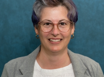 Dr. Carolyn Golz